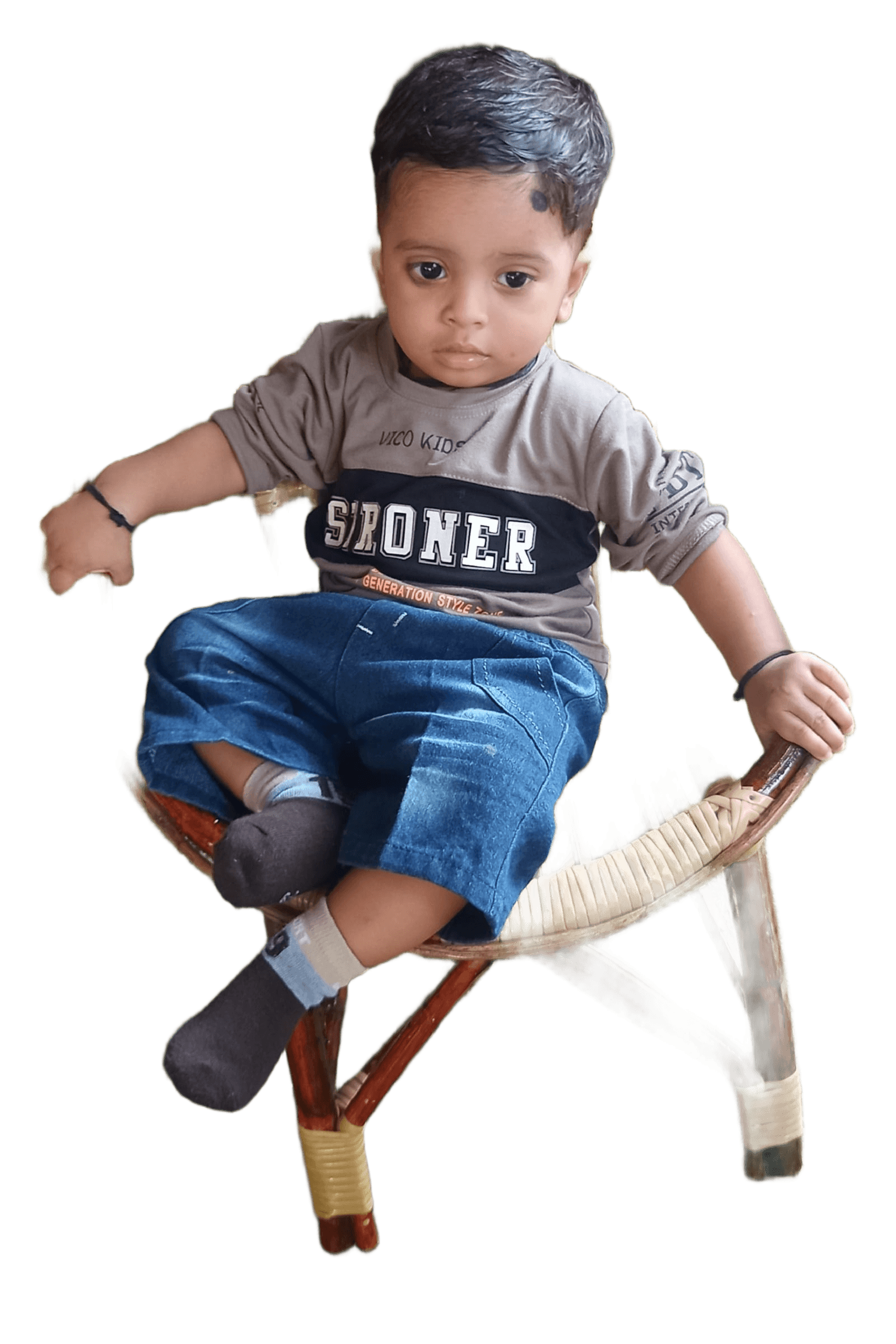 Transform Photos: Child in Wicker Chair, Background Gone