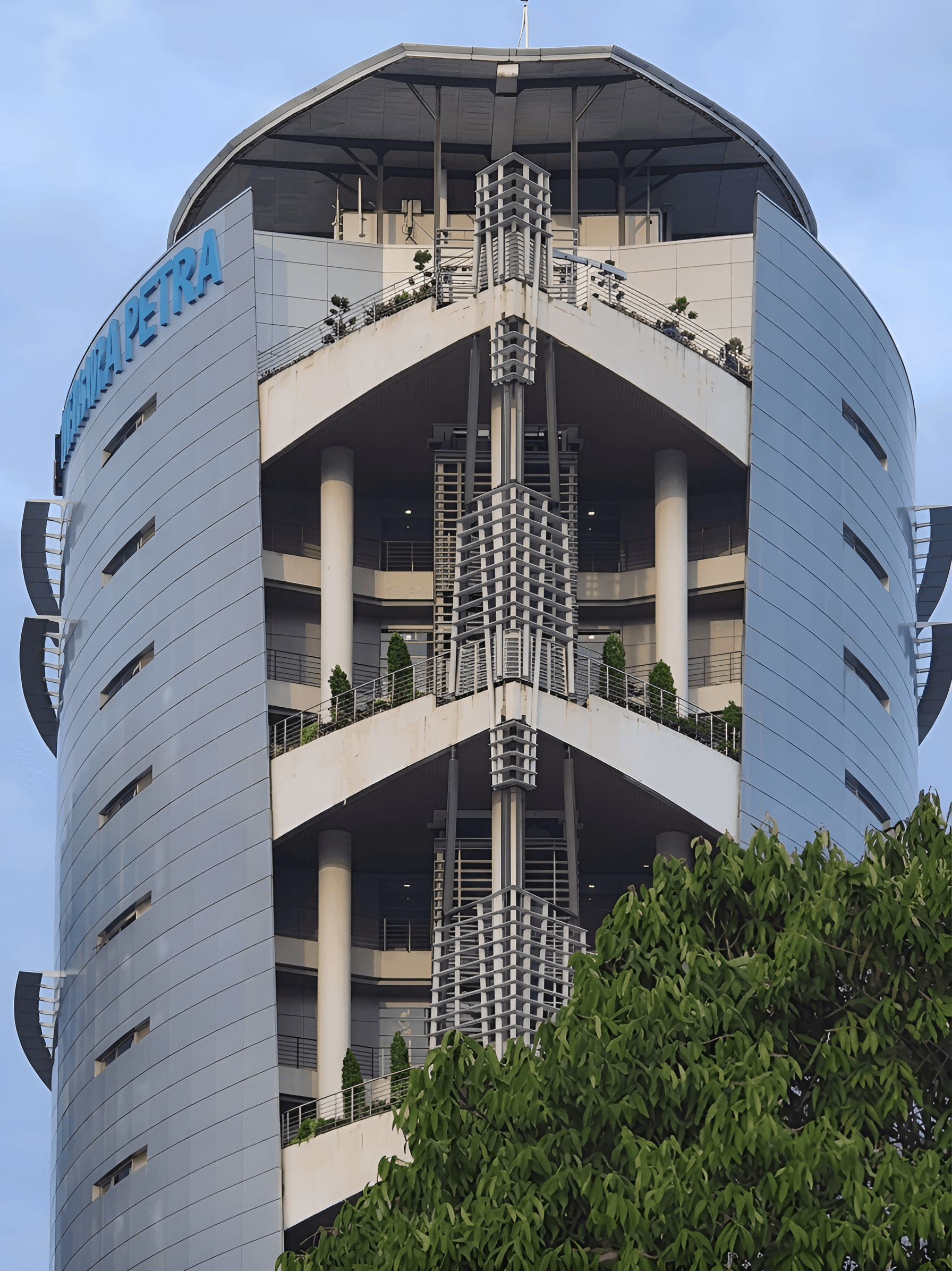 AI Image Enhancer for Architectural Details | BgRemovit
