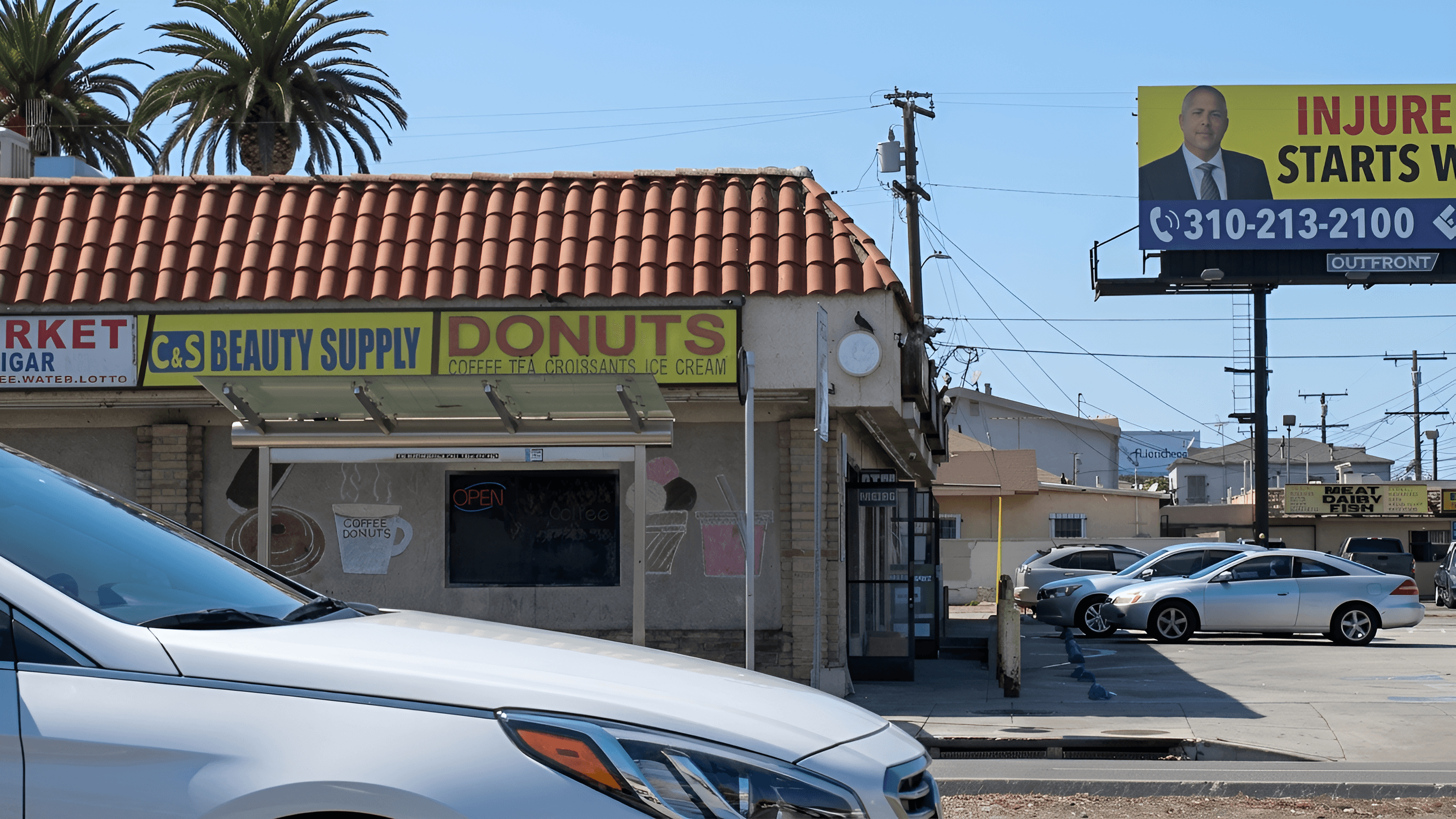 Sharpen Blurry Street Photo & Enhance Billboard Text | BgRemovit AI