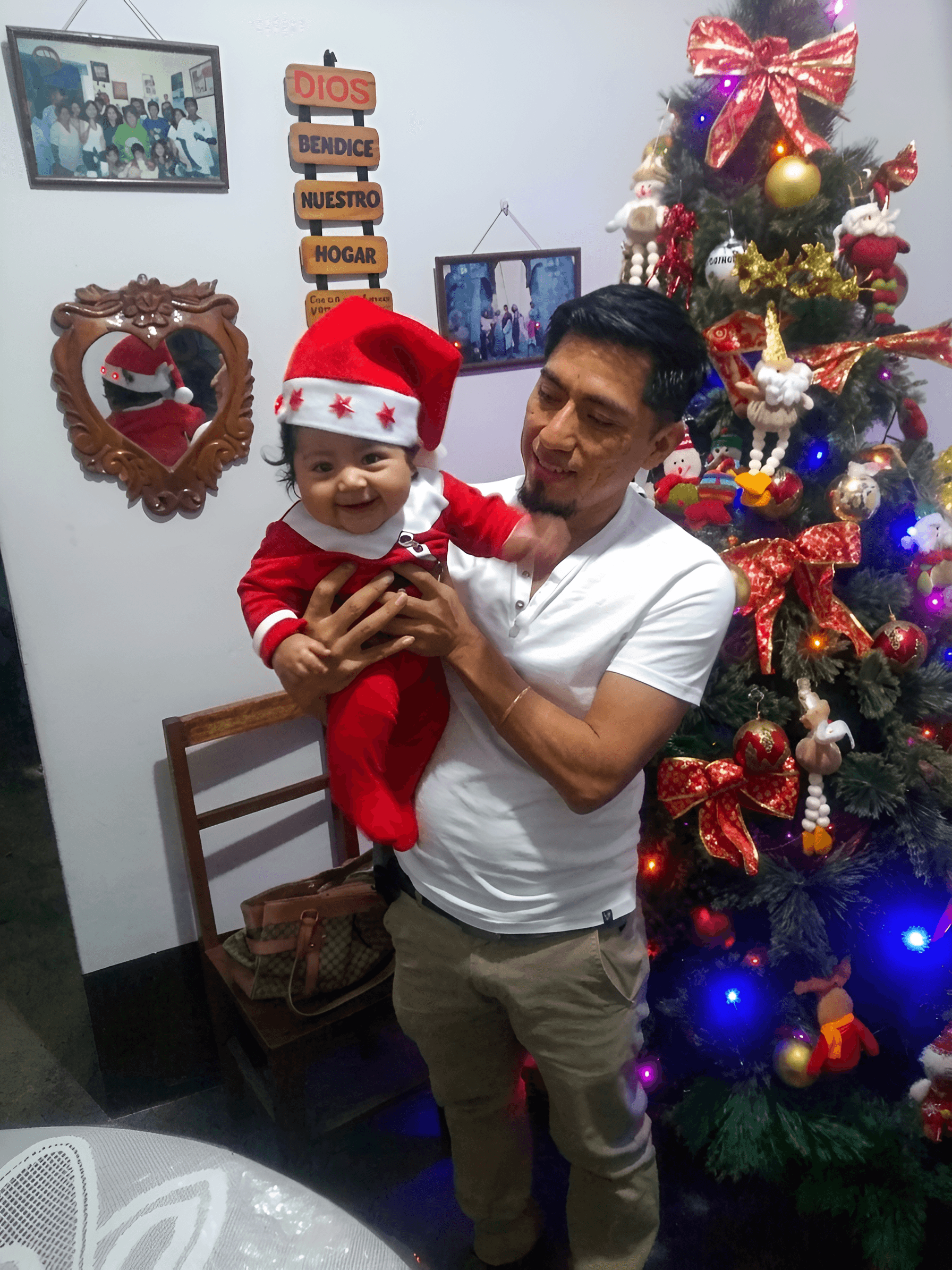 Bring Your Precious Holiday Moments into Focus