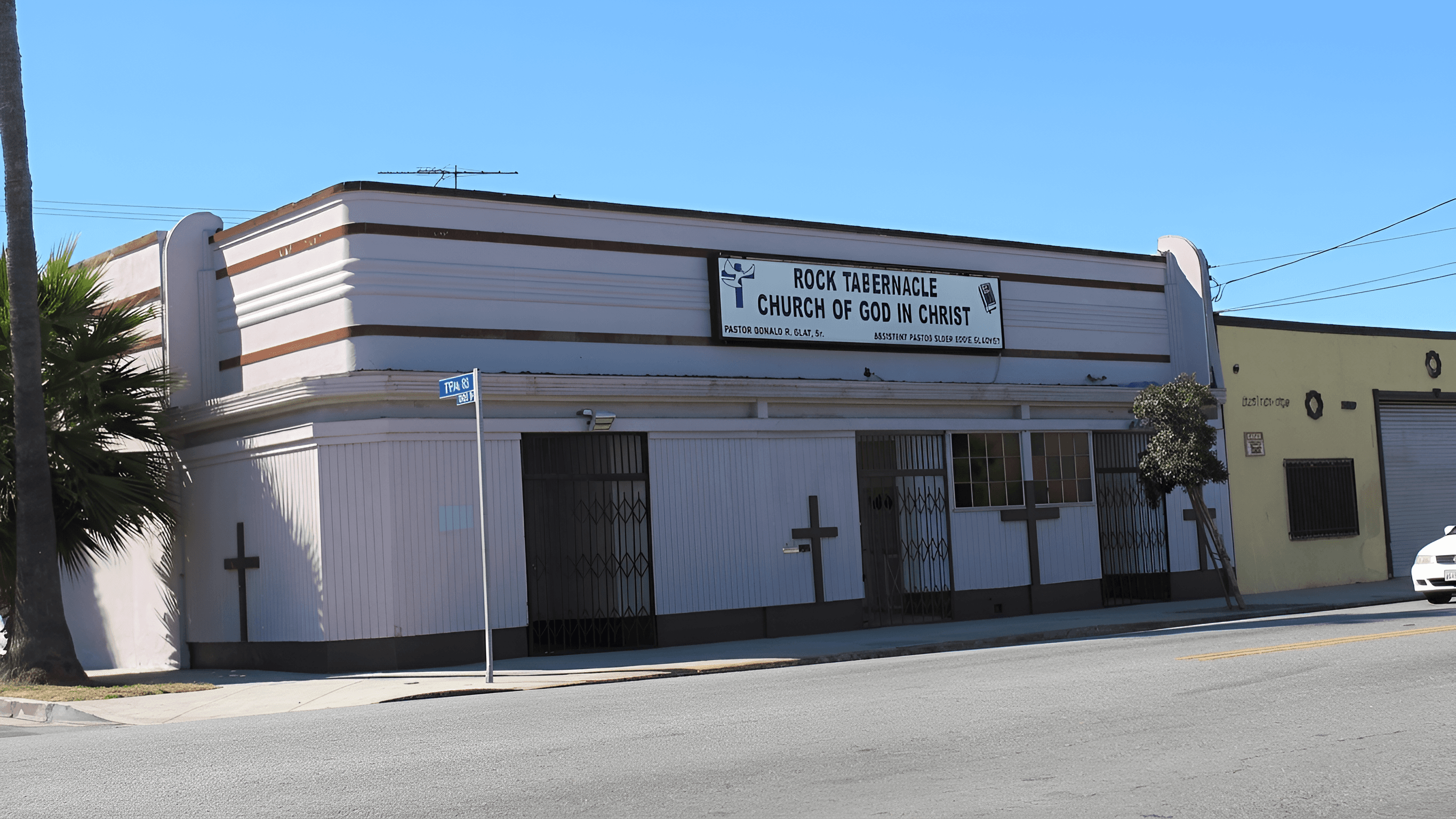 AI Photo Sharpening: Enhance Church Building Street View | BgRemovit