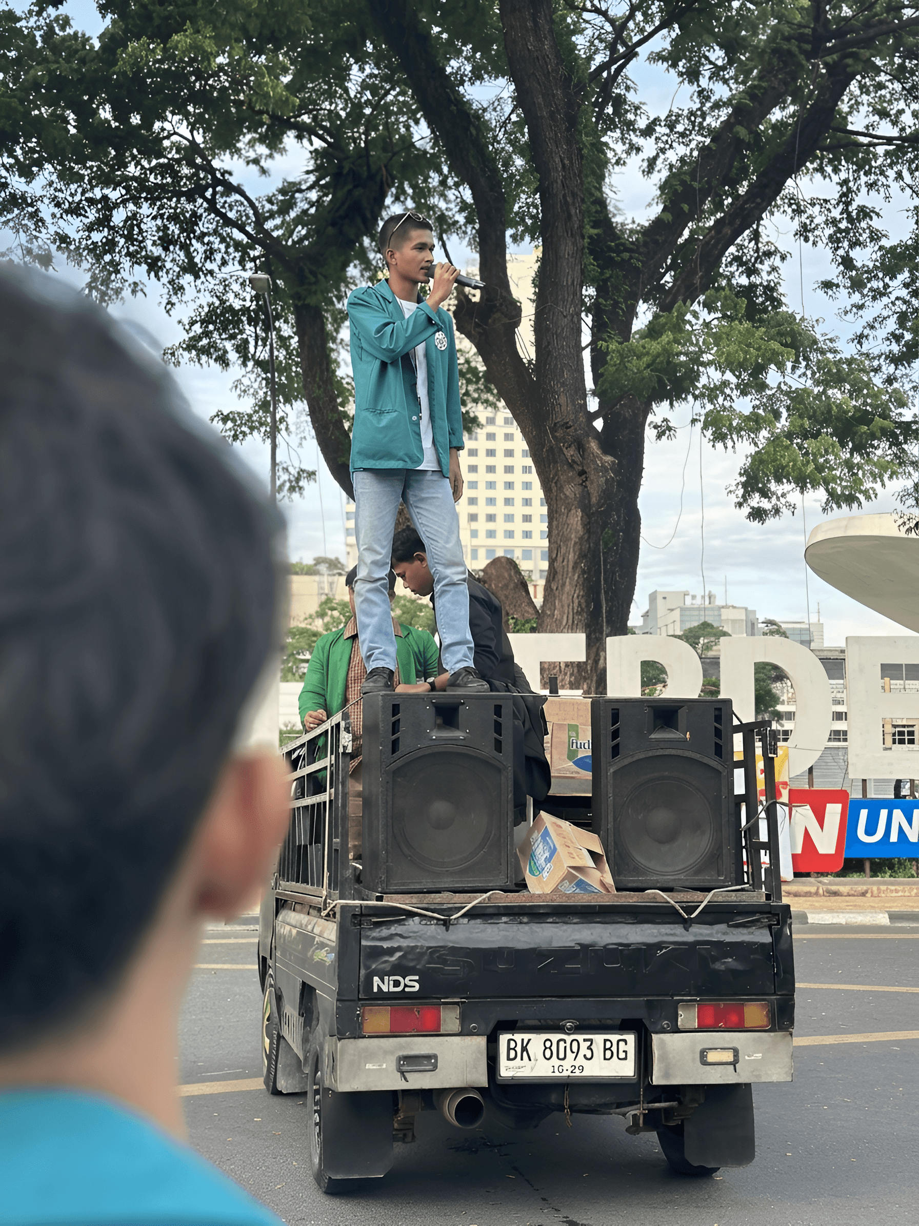 Transforming Street Photography: AI Image Enhancement in Action