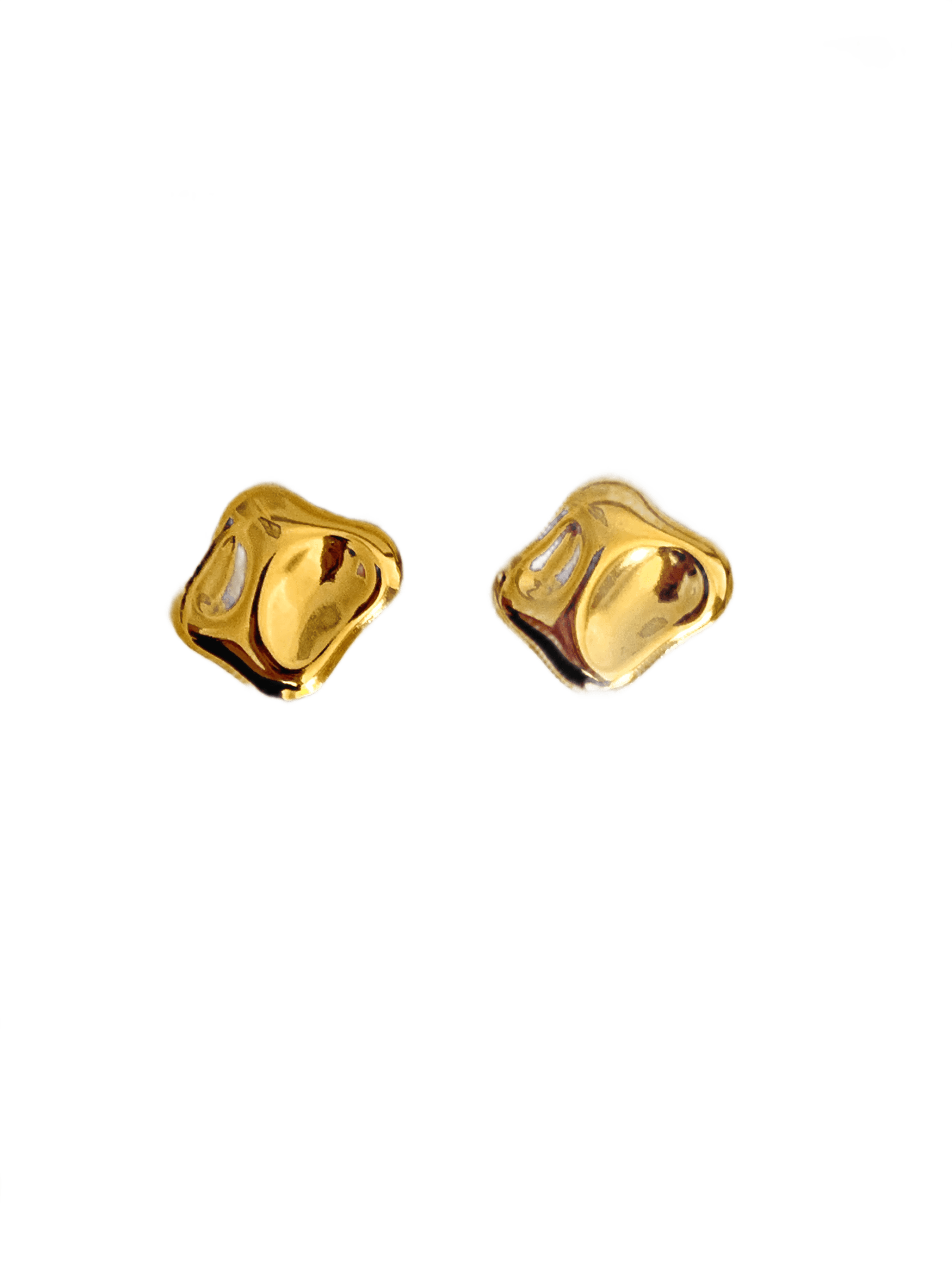 Remove Background from Gold Earrings Product Photo | BgRemovit