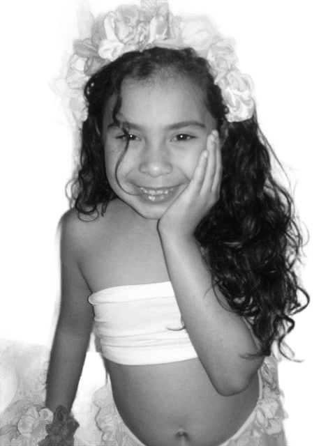 Remove Background from Child Photo | Curly Hair & Flower Crown