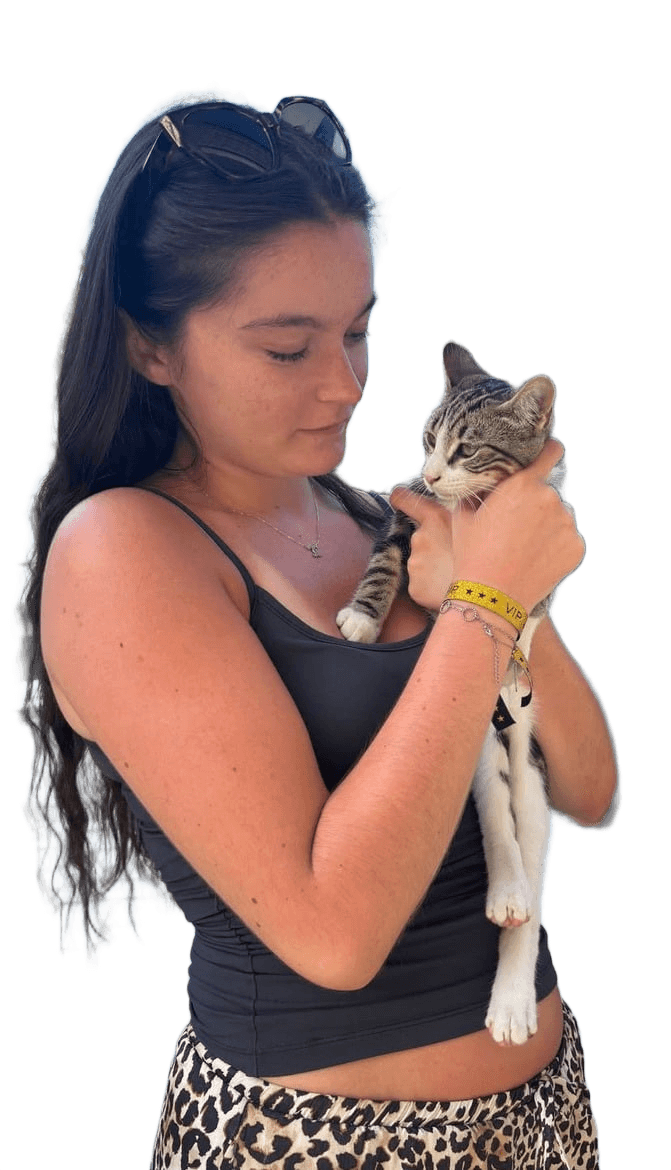 Flawless AI Background Removal for Your Cherished Moments