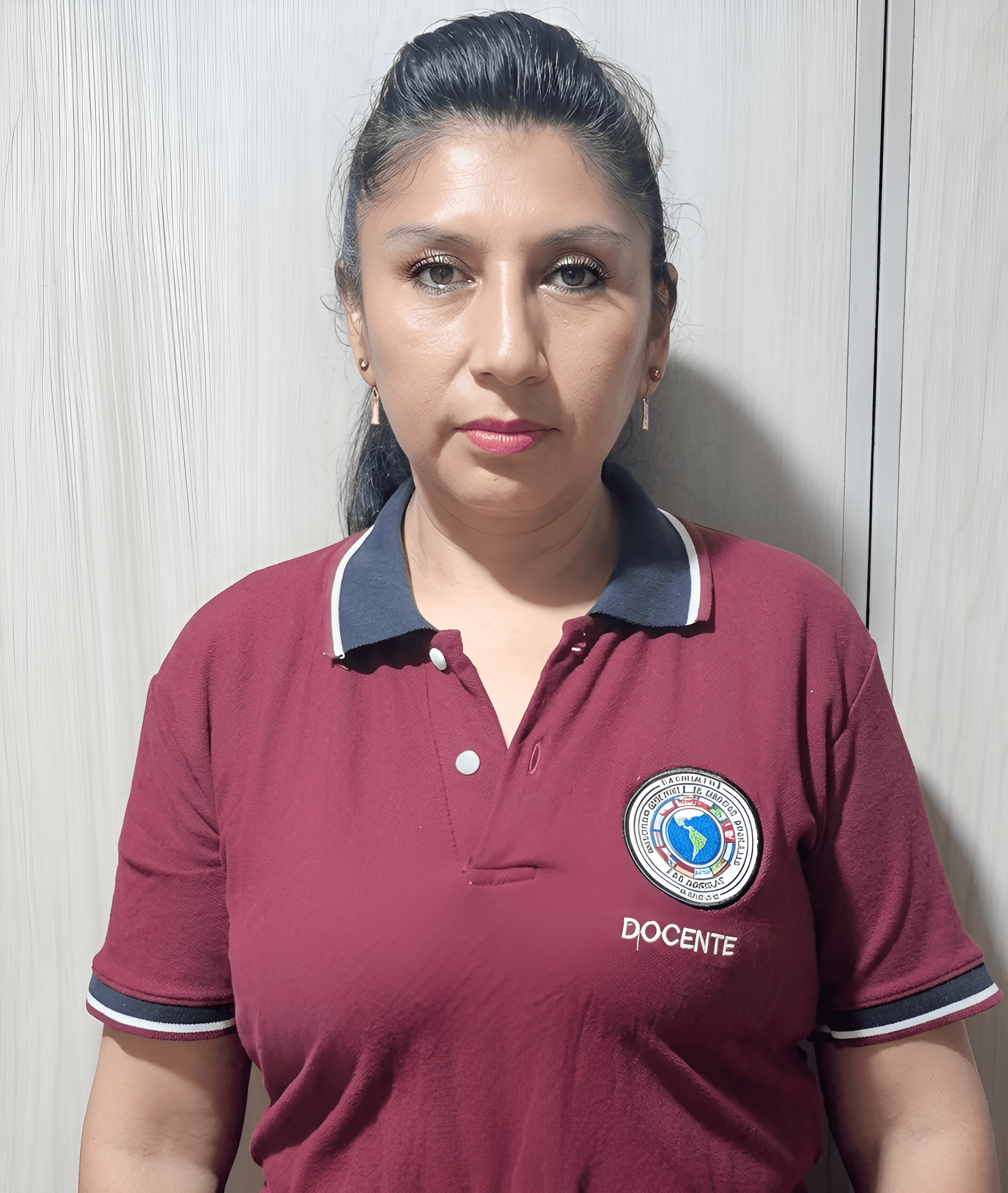 Enhance Portrait Photo: Sharpen Details on Polo Shirt