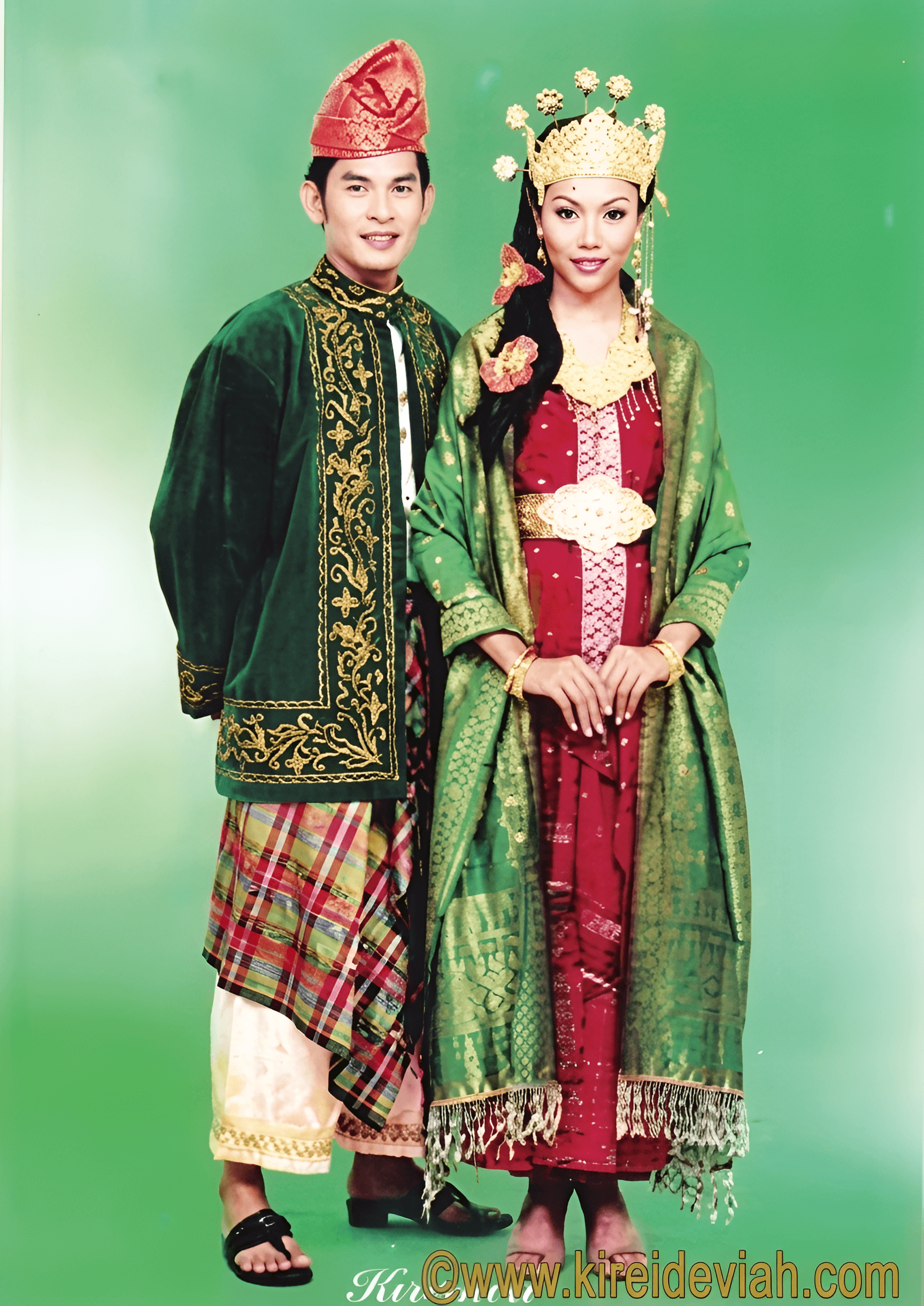 AI Image Enhancer: Upscale Traditional Malay Couple Portrait